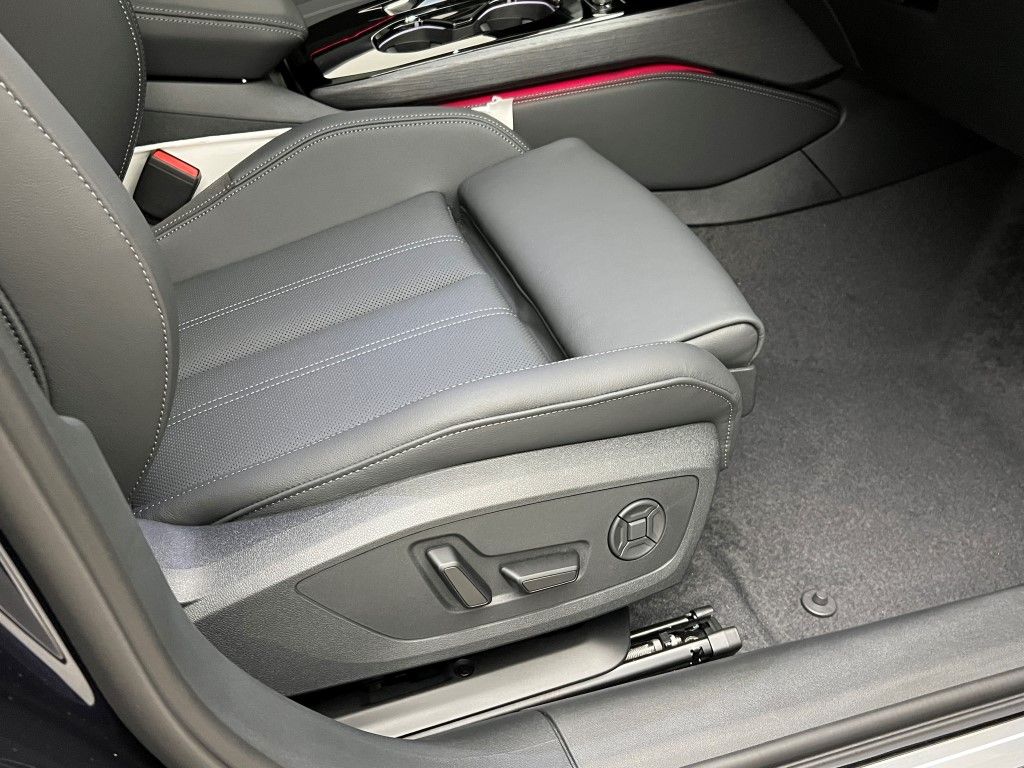 Thumbnail: 2025 Audi A5 - 13