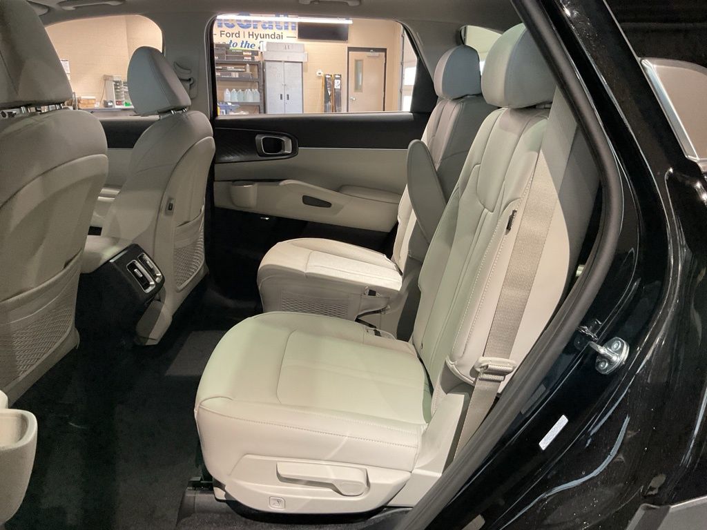 New 2026 Black Kia EX image 20