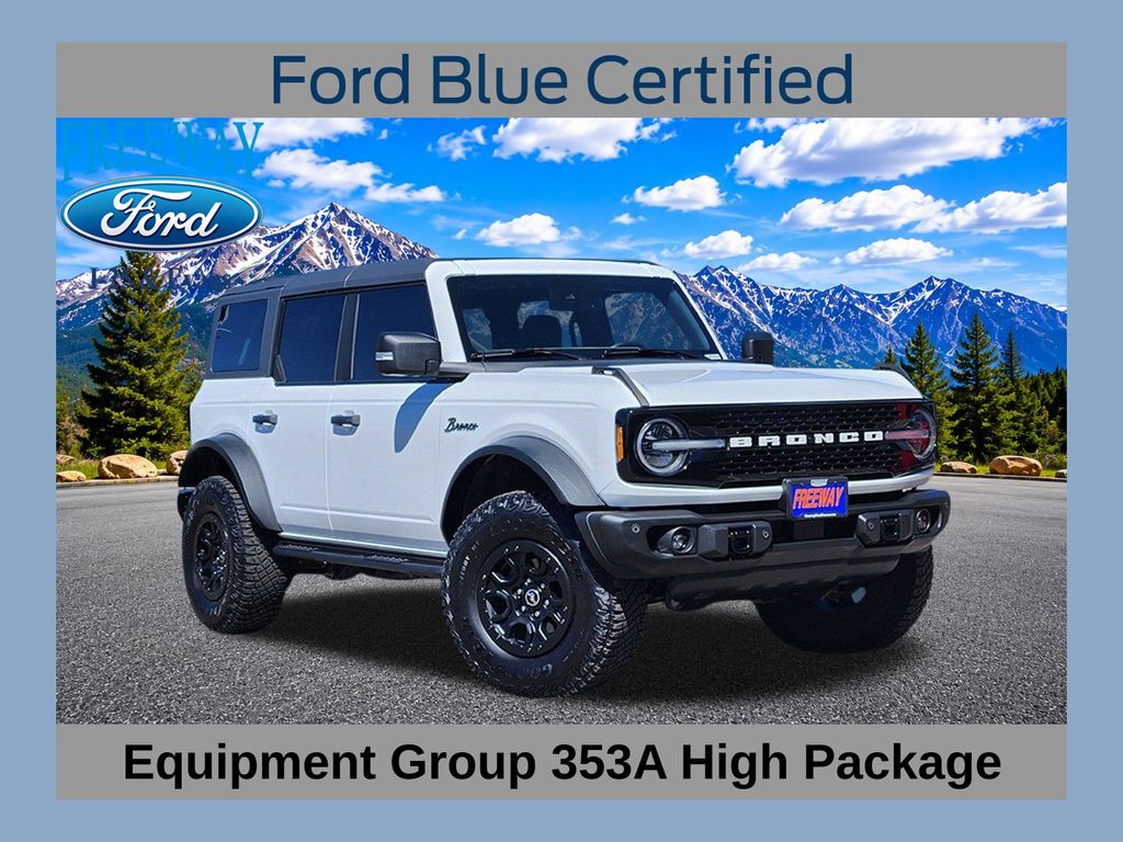 Oxford White 2023 Ford Bronco SUV / Crossover Four-Wheel Drive Automatic