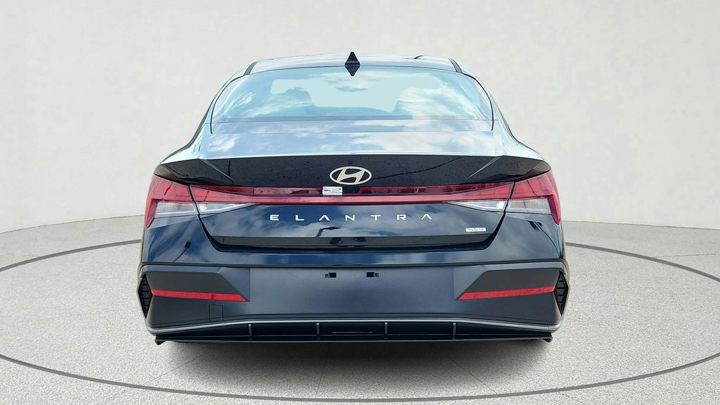 2026 Hyundai Elantra Hybrid