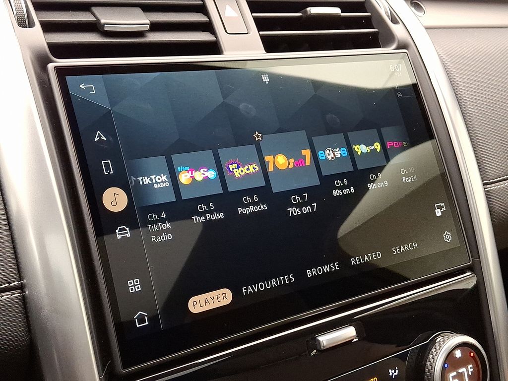 2024 Land Rover Discovery Dynamic SE 19