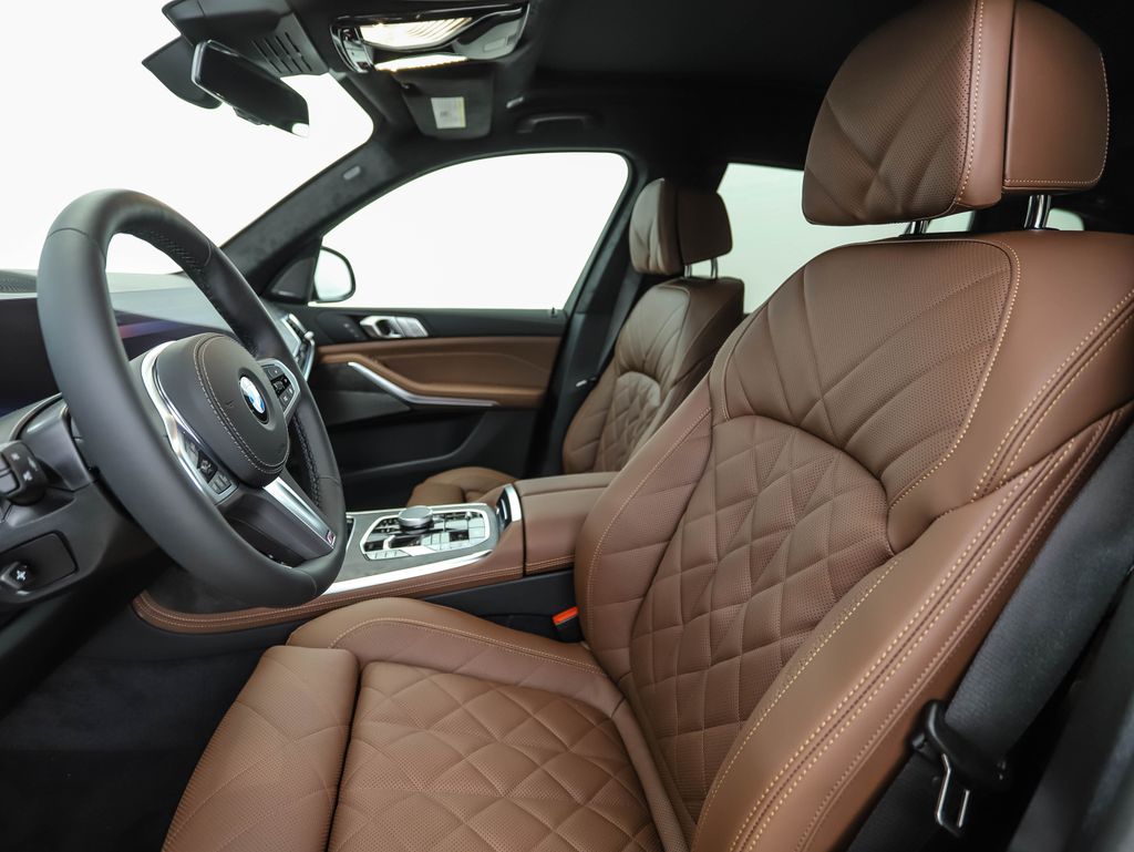 Thumbnail: 2026 BMW X7 - 11