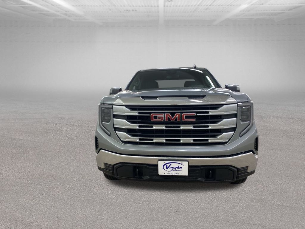 2025 GMC Sierra 1500 SLE photo