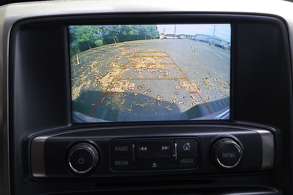 Thumbnail: 2018 Chevrolet Silverado 1500 - 17