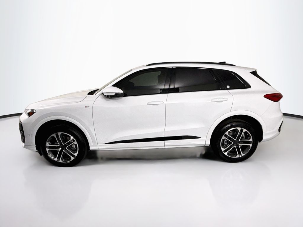 Thumbnail: 2026 Audi Q5 - 8
