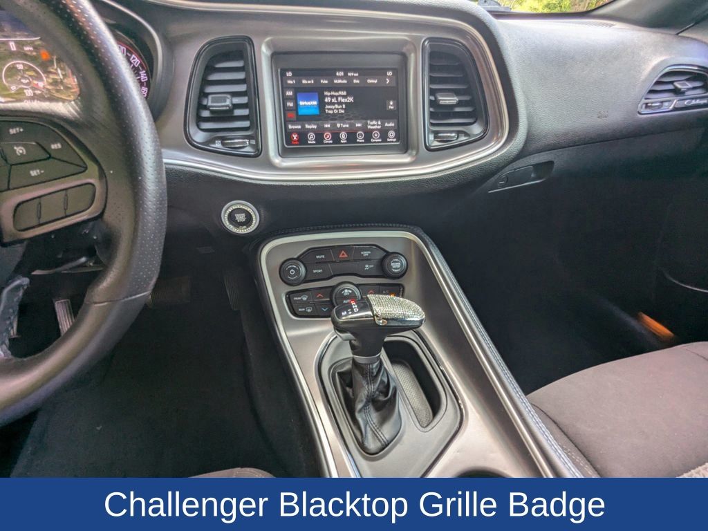 2022 Dodge Challenger SXT