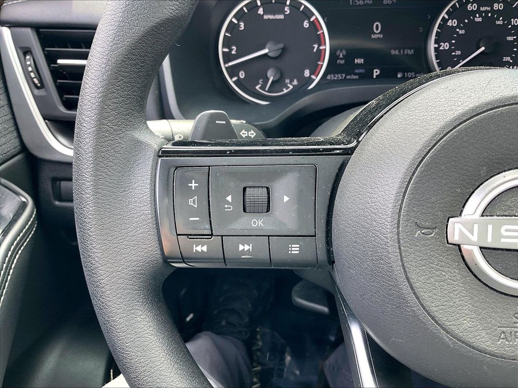 2023 Nissan Rogue — photo 21