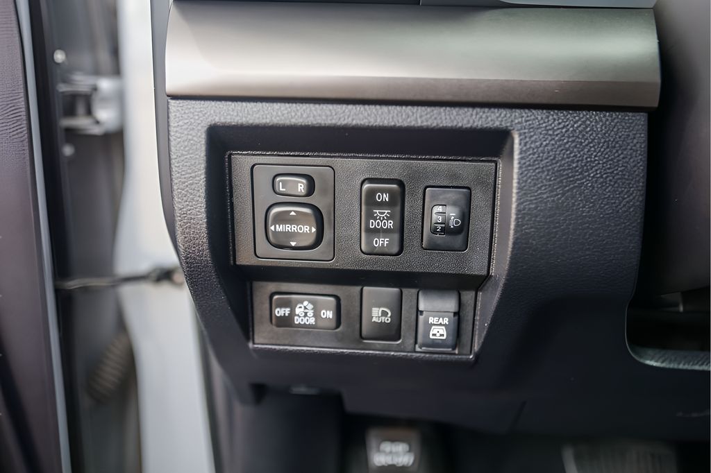 Used Car 2020 Toyota Tundra  Sr5 For Sale Under $40,000 In Austin, Texas