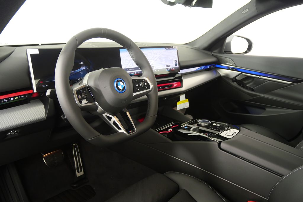 Thumbnail: 2026 BMW i5 - 13