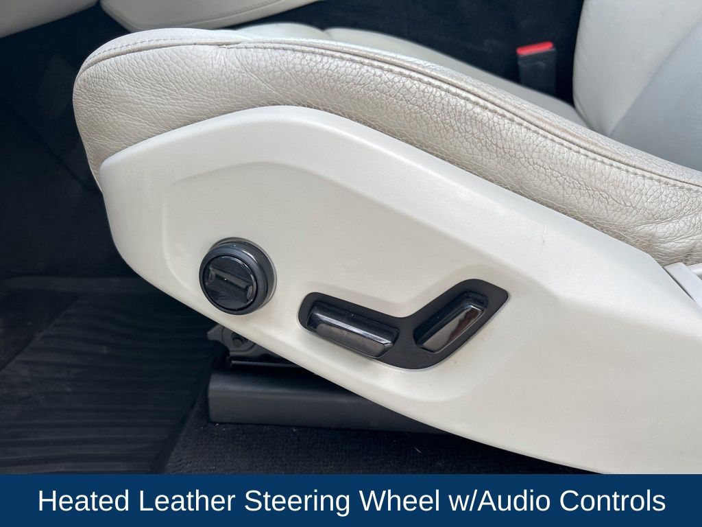 2019 Volvo XC90 T6 Momentum