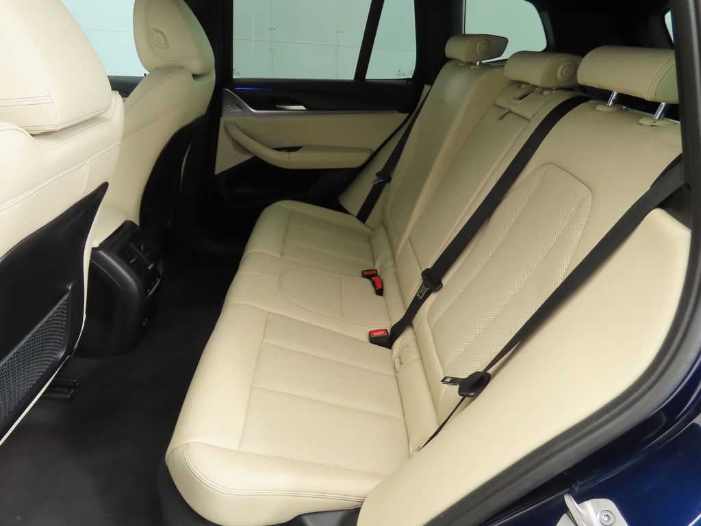 Thumbnail: 2023 BMW X3 - 21