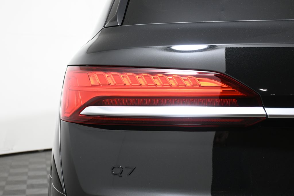 2025 Audi Q7  12