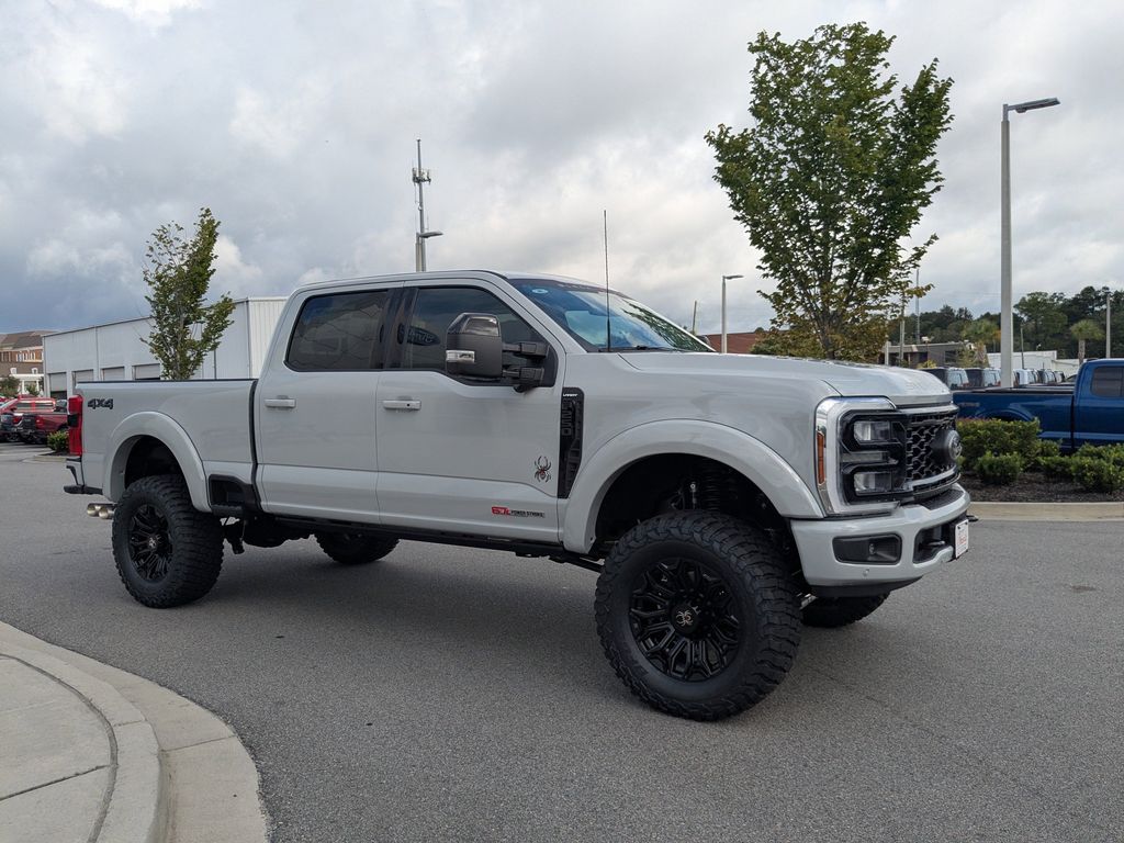 2025 Ford F-250 Super Duty Black Widow
