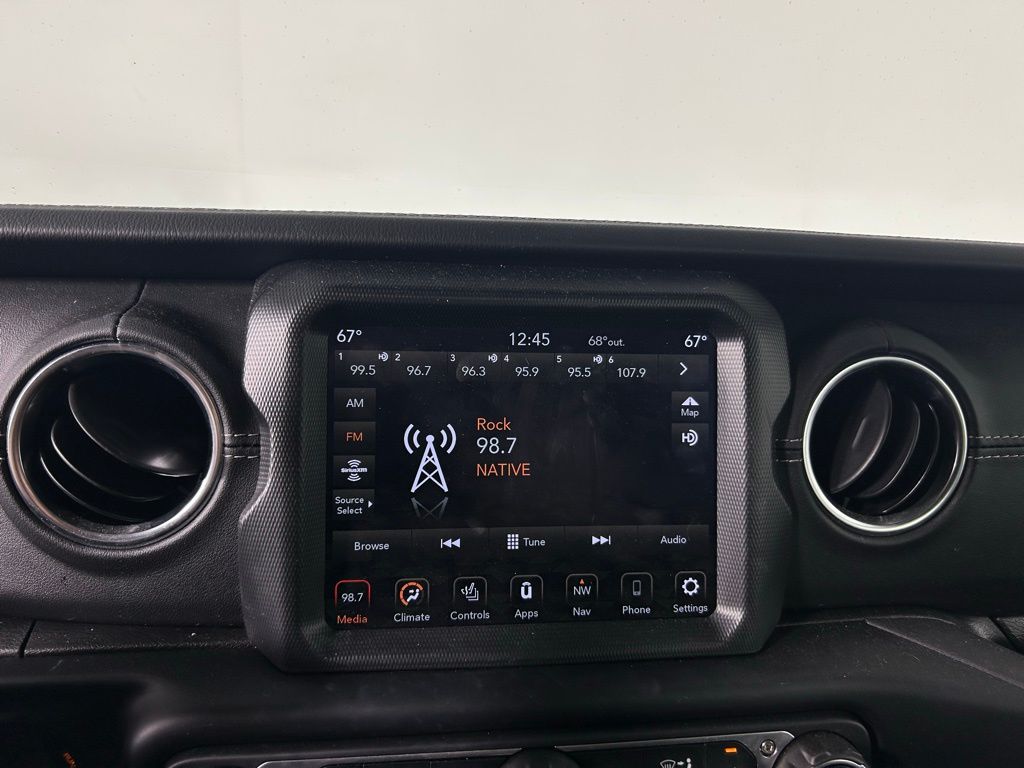 Thumbnail: 2023 Jeep Wrangler - 25