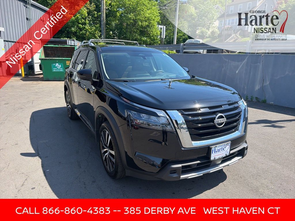 Super Black 2025 Nissan Pathfinder Platinum 4WD SUV / Crossover All-Wheel Drive 9-Speed Automatic