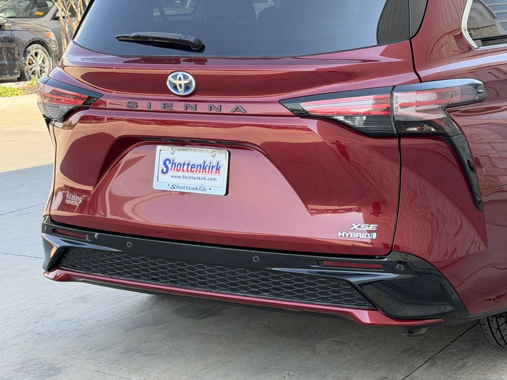 Used 2022 Toyota Sienna Van