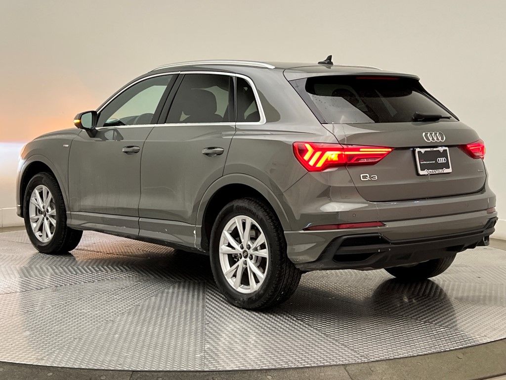 Thumbnail: 2025 Audi Q3 - 4