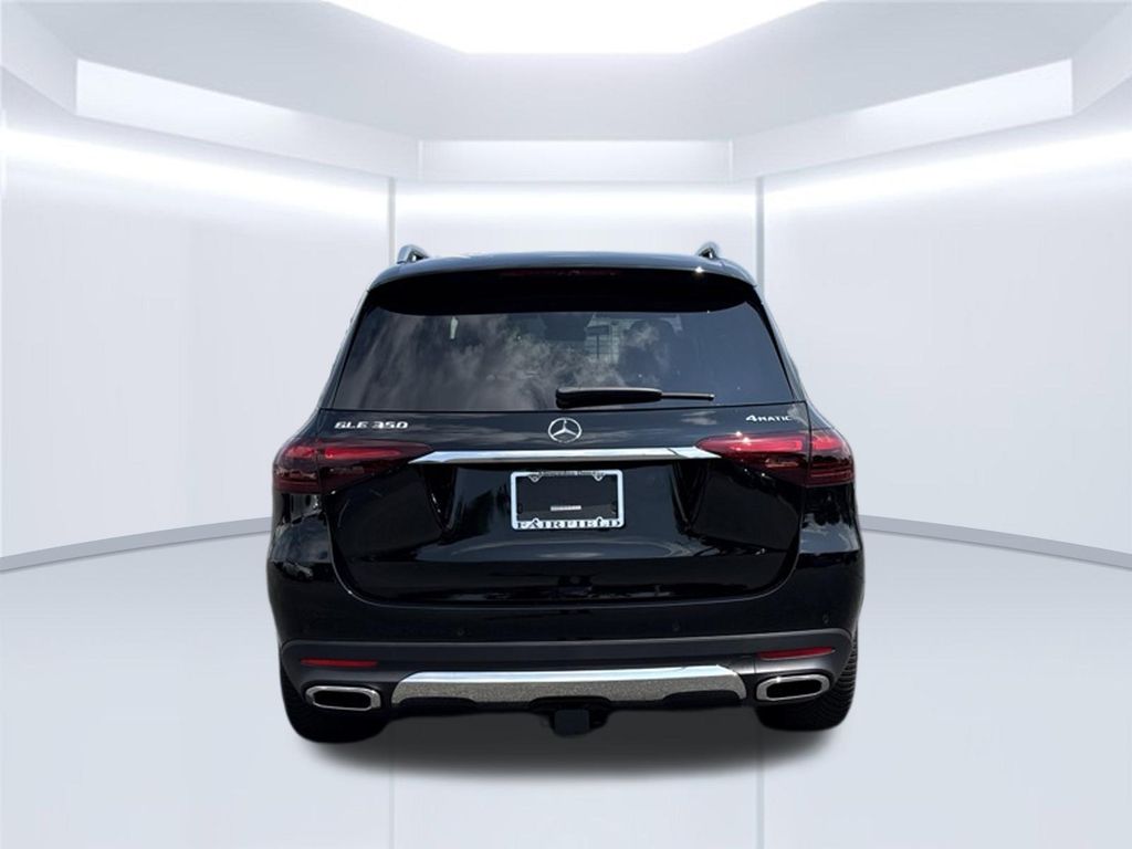 Thumbnail: 2026 Mercedes-Benz GLE - 4