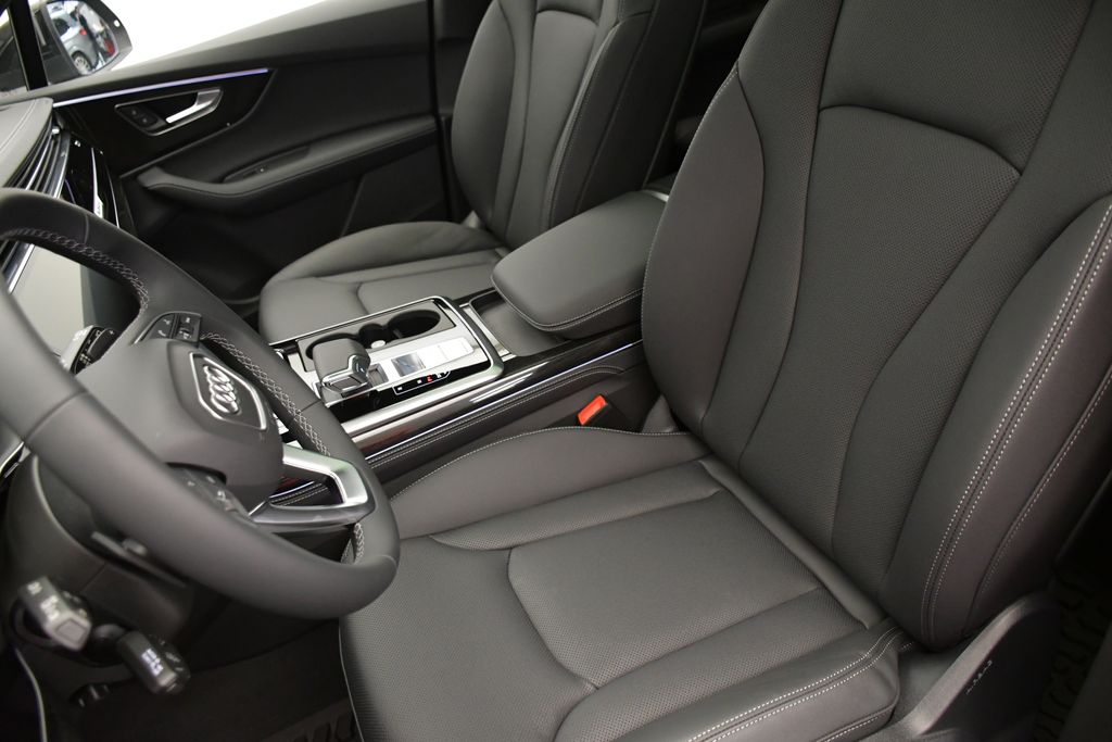 2025 Audi Q7 Premium Plus - Photo 38
