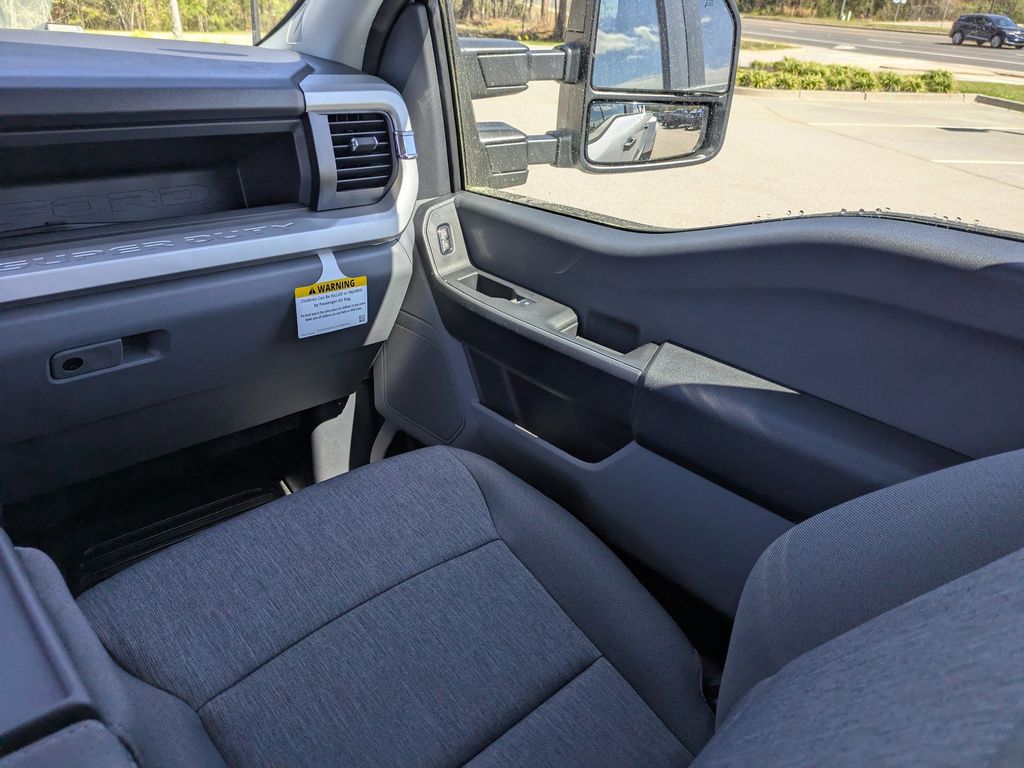 2026 Ford F-350 Super Duty XL