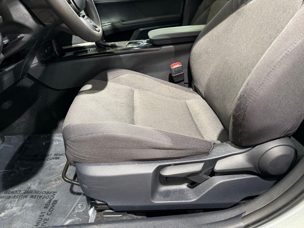 Thumbnail: 2025 Toyota Camry - 13