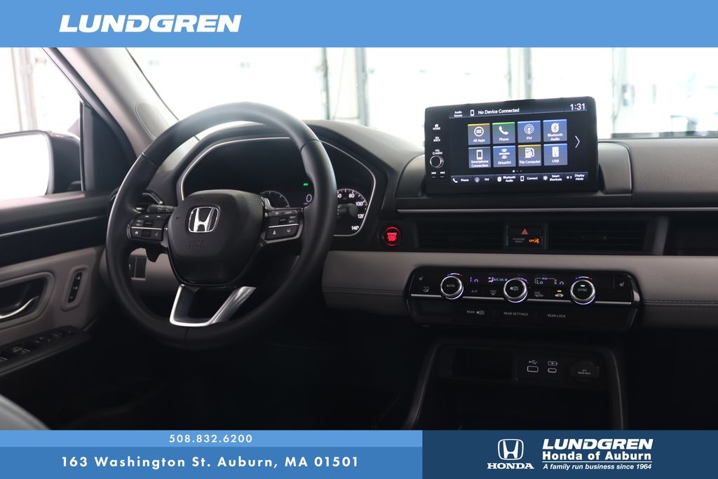 Used 2025 Honda Pilot SUV