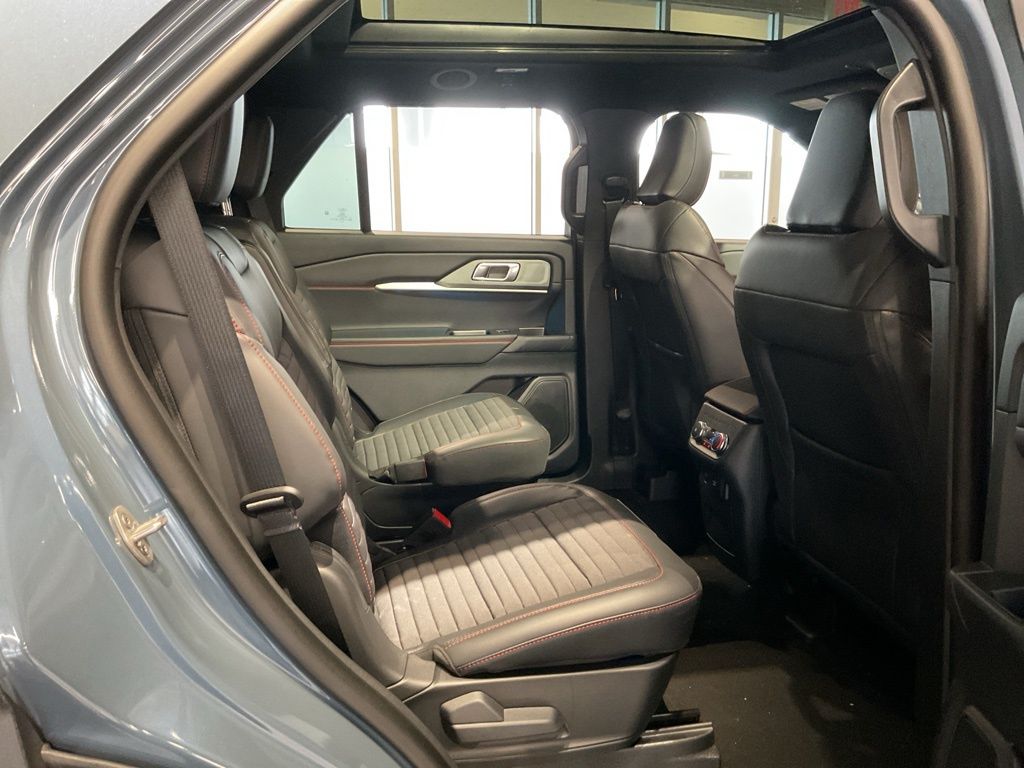 New 2026 Blue Ford ST-Line image 22