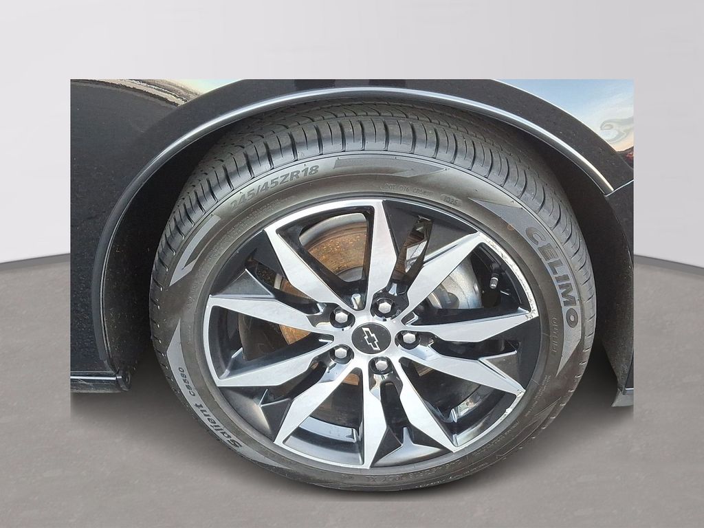 Thumbnail: 2020 Chevrolet Malibu - 6