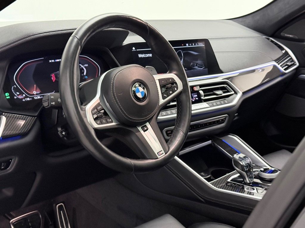 Thumbnail: 2022 BMW X6 - 30