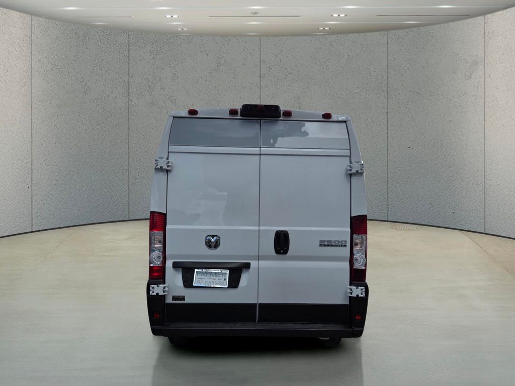 Used 2023 White Ram High Roof image 4
