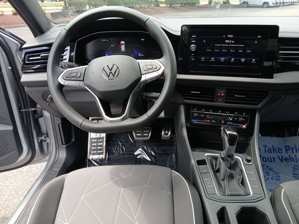 New 2026 Silver Volkswagen 1.5T Sport image 13