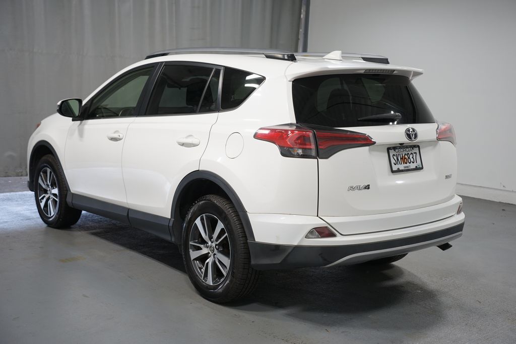 Thumbnail: 2018 Toyota RAV4 - 6