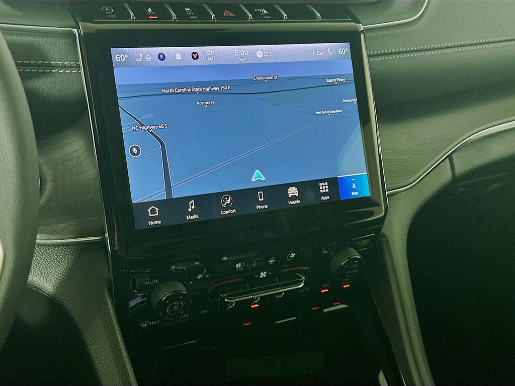 New 2025 Gray Jeep Overland image 15