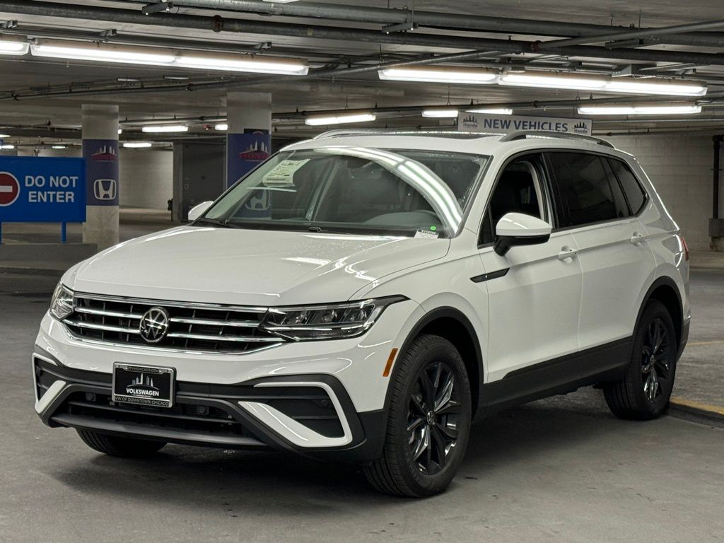 2024 Volkswagen Tiguan 2.0T SE 3