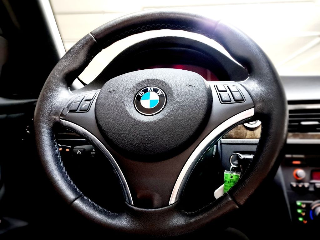 2010 BMW 3 Series 328i 26