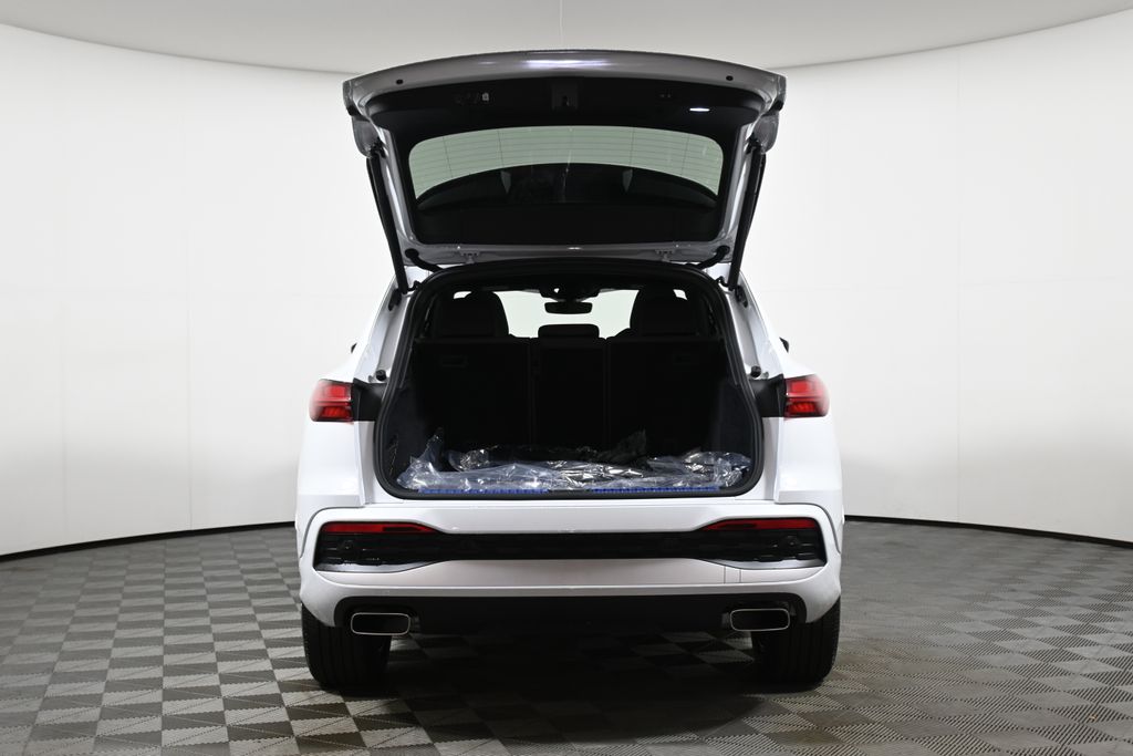 Thumbnail: 2025 Audi Q5 - 29