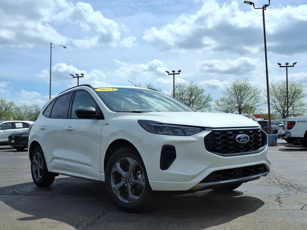 White Metallic 2024 Ford Escape ST-Line AWD SUV / Crossover All-Wheel Drive 8-Speed Automatic