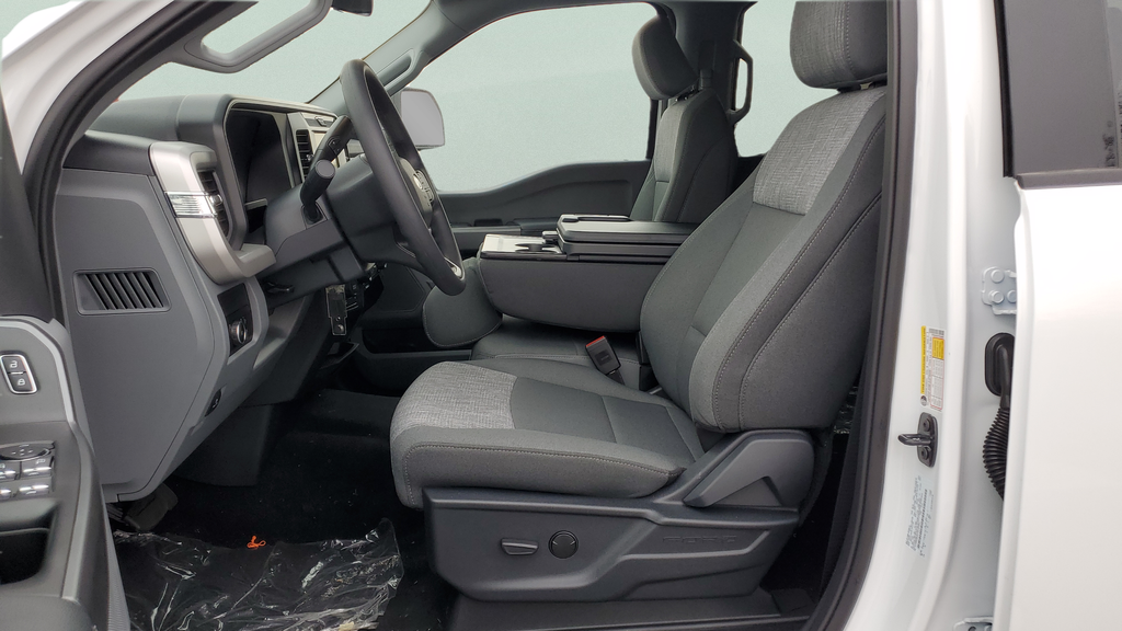 New 2026 White Ford XLT image 14