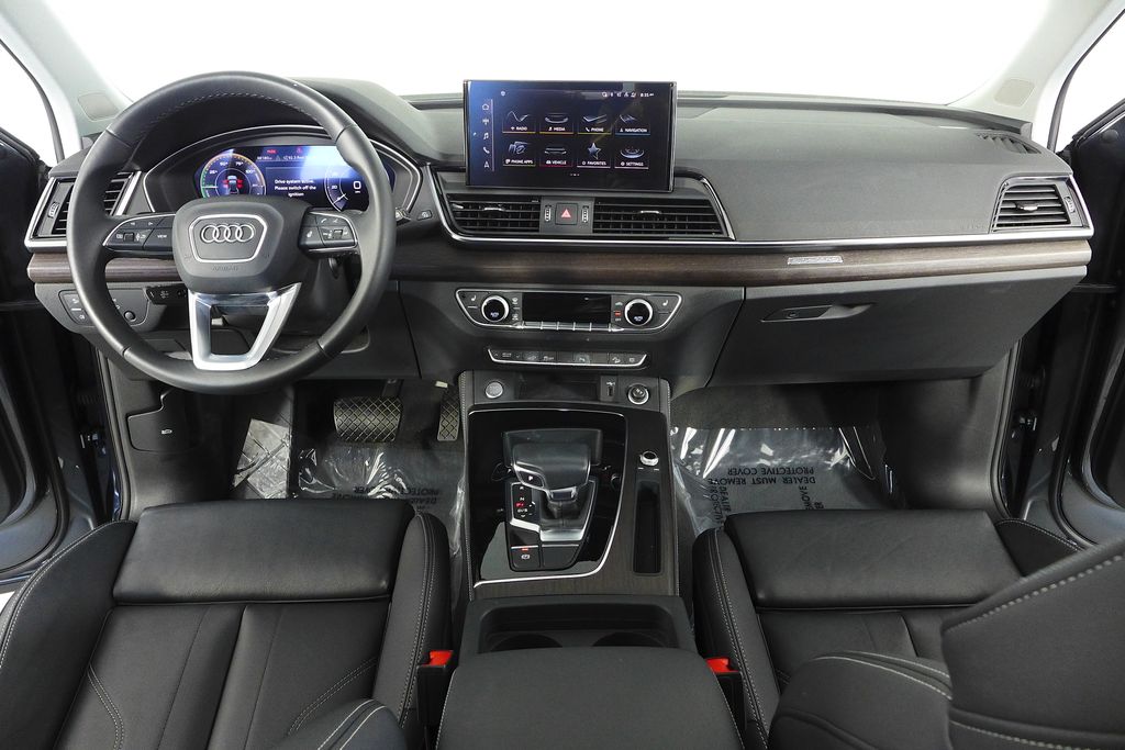 Thumbnail: 2023 Audi Q5 - 25