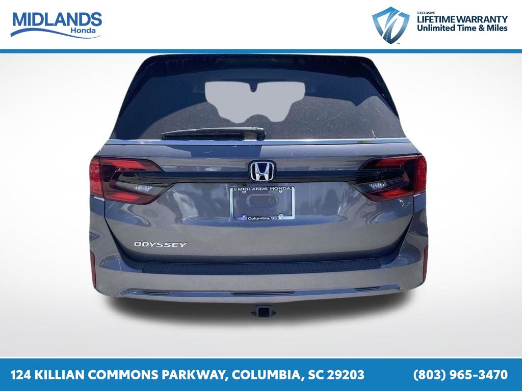 View vehicle photo 5