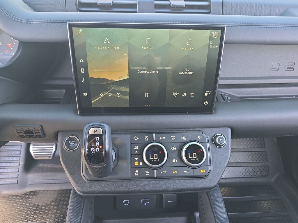 Certified Used 2023  Land Rover Carpathian Edition image 20