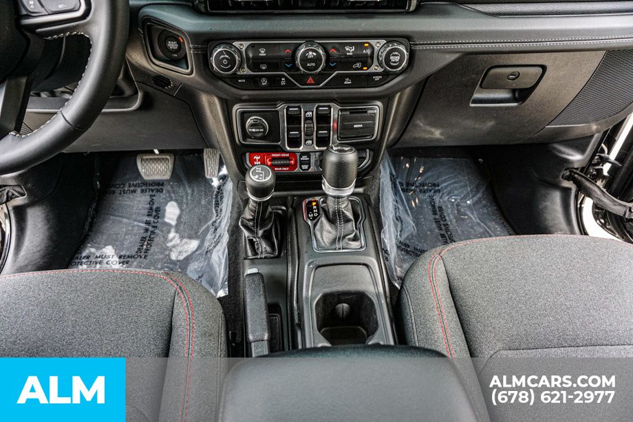 2025 Jeep Wrangler 4-Door Rubicon - Photo 43