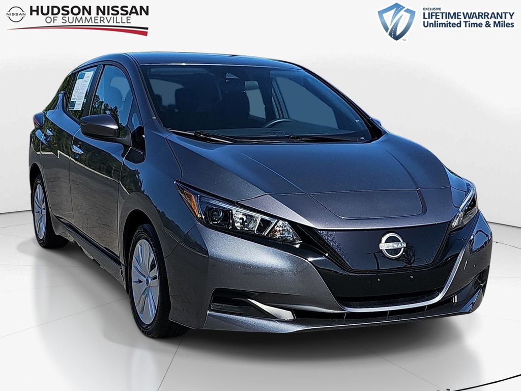 Gray (Gun Metallic) 2023 Nissan LEAF S FWD Hatchback Front-Wheel Drive Automatic