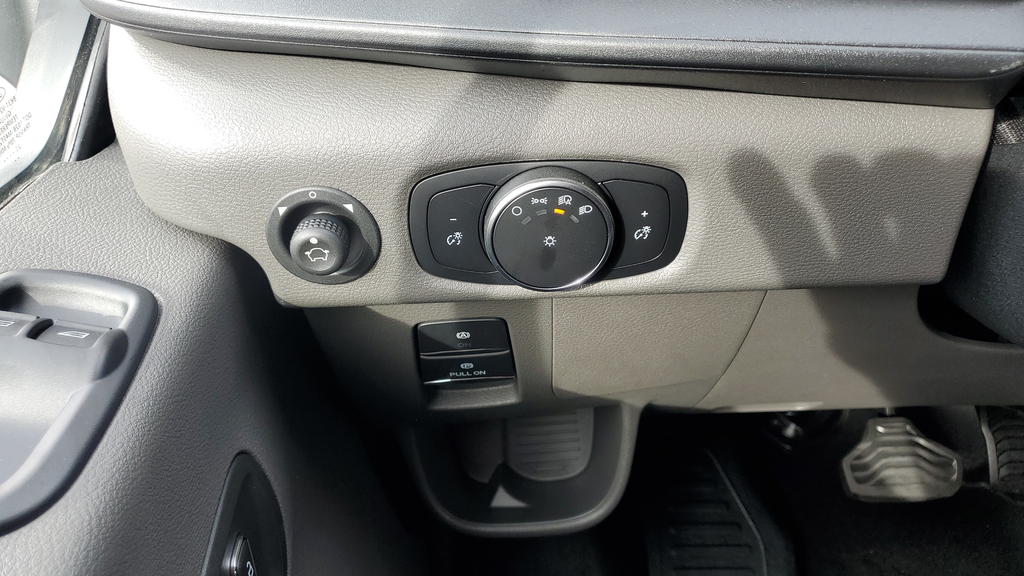 New 2026 White Ford Base image 32