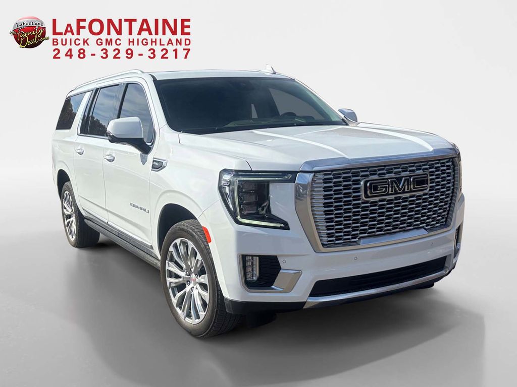 2023 GMC Yukon XL Denali 3