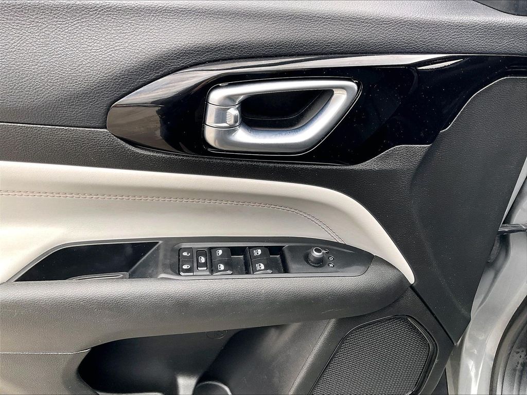 2024 Jeep Compass — photo 36
