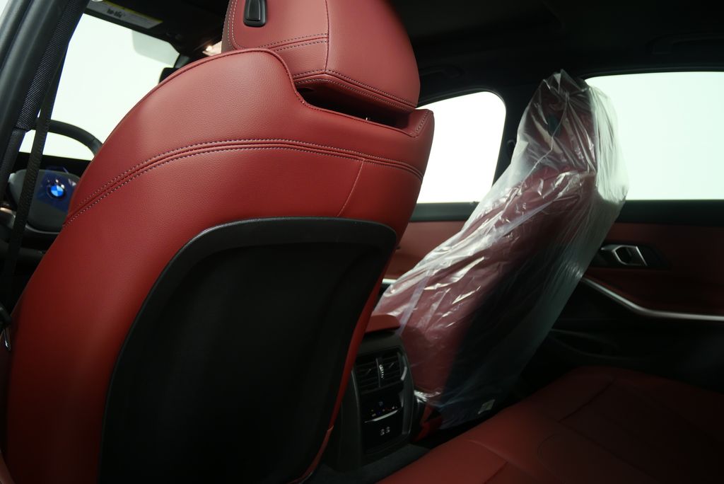 2025 BMW 3 Series 330i 16