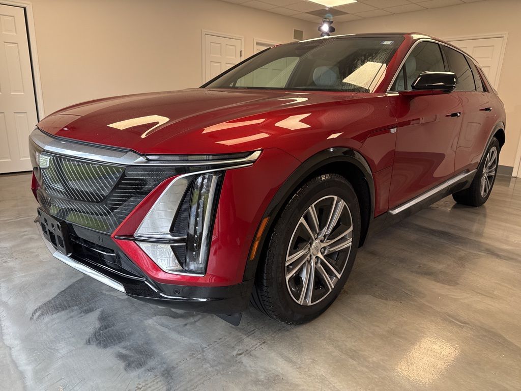 View vehicle photo 4