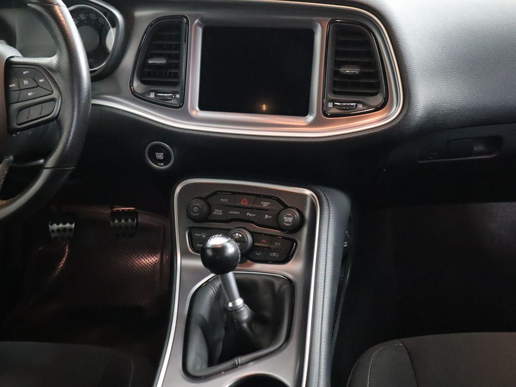 Thumbnail: 2021 Dodge Challenger - 14