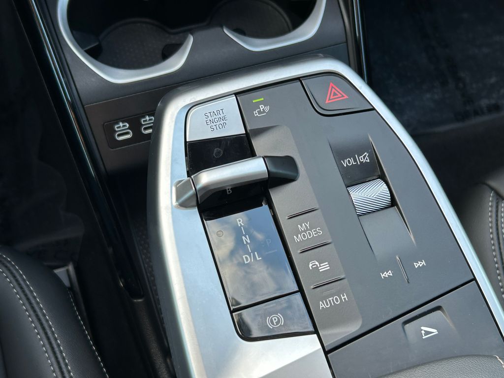 Thumbnail: 2025 BMW X1 - 28